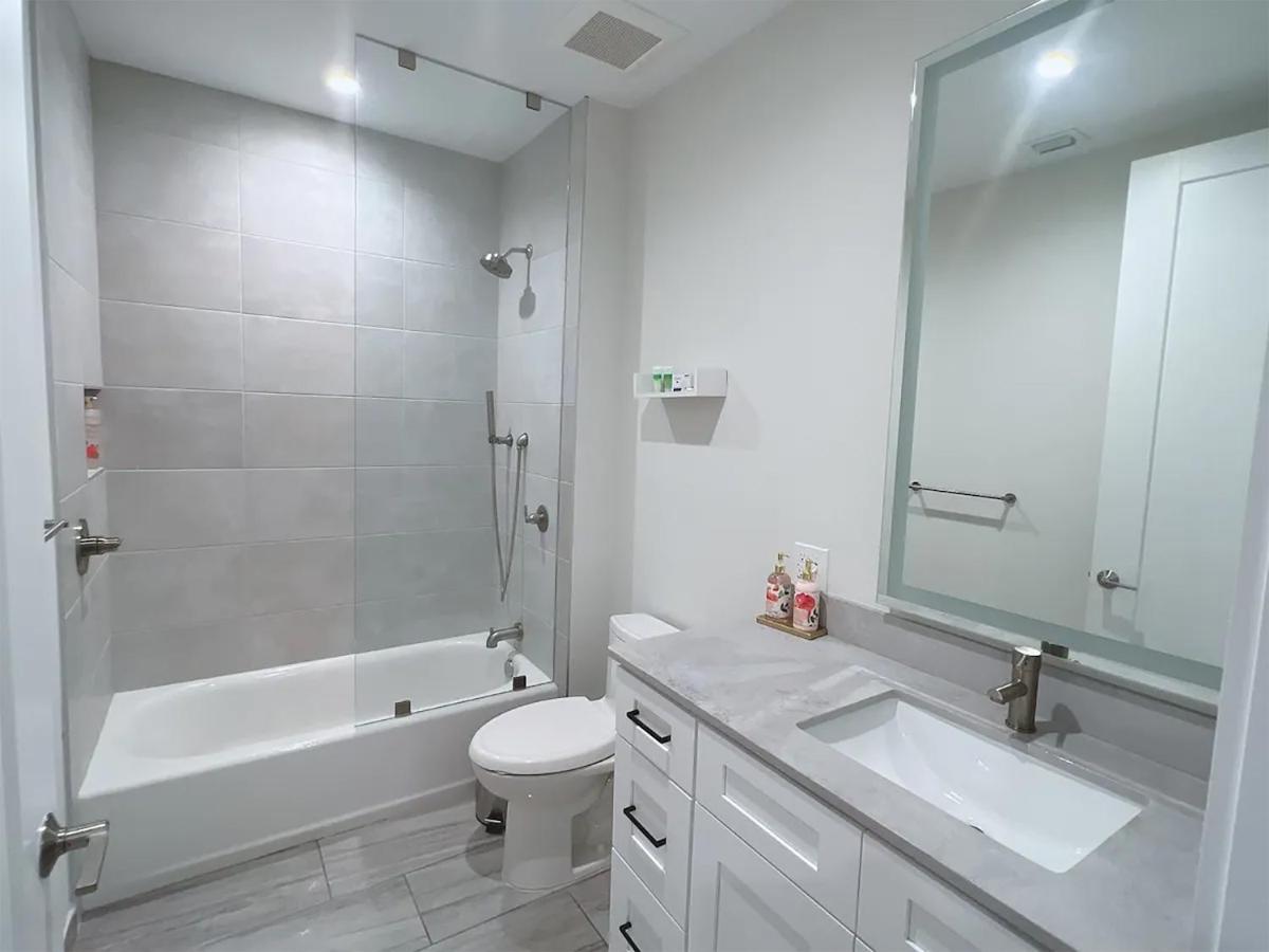 Lux Property Great For 1 To 8 Guests-Family Trip ,5Beds 2Rooms Staycation With Gym And Ev, Proximity To Downtown And Beaches West Palm Beach Esterno foto