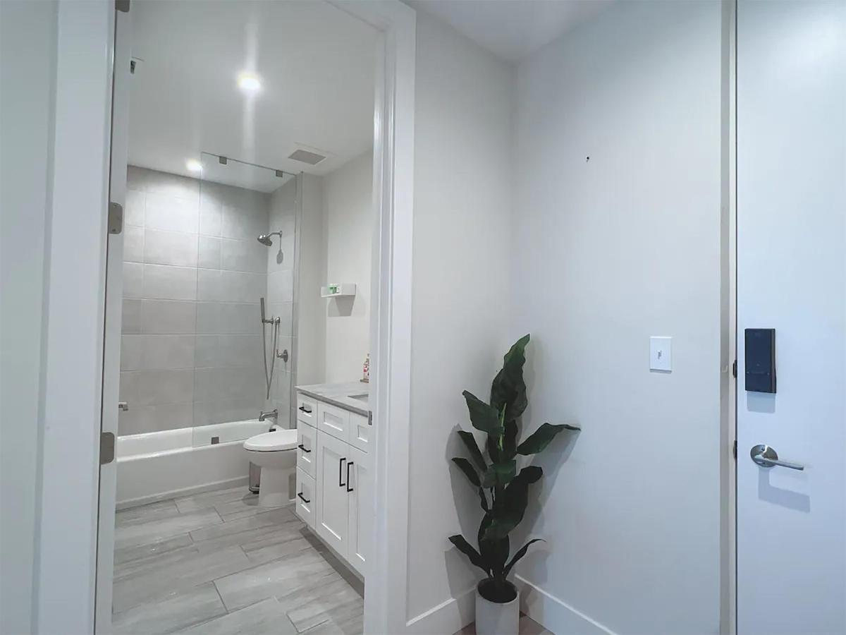 Lux Property Great For 1 To 8 Guests-Family Trip ,5Beds 2Rooms Staycation With Gym And Ev, Proximity To Downtown And Beaches West Palm Beach Esterno foto