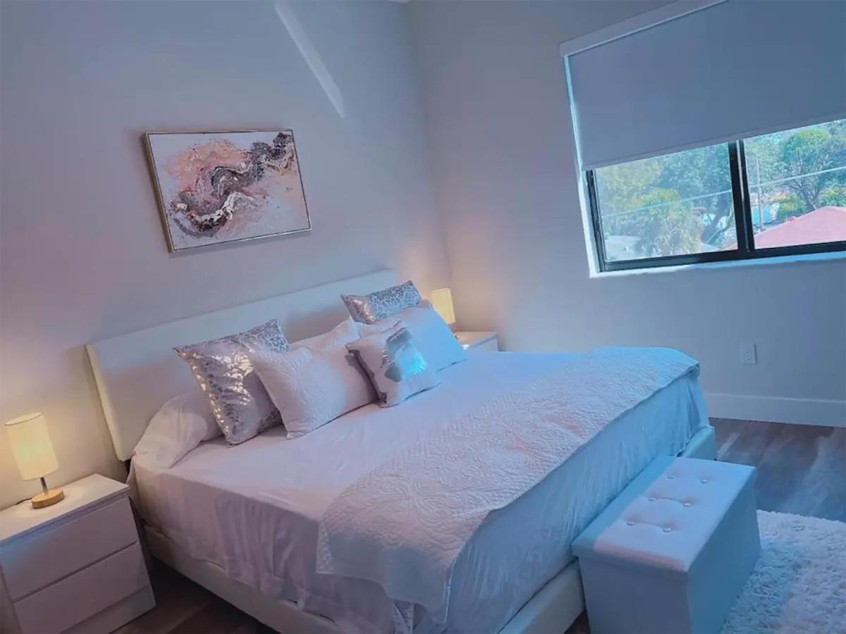 Lux Property Great For 1 To 8 Guests-Family Trip ,5Beds 2Rooms Staycation With Gym And Ev, Proximity To Downtown And Beaches West Palm Beach Esterno foto